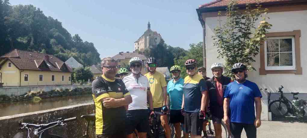 Burg Raabs im Hintergrund 