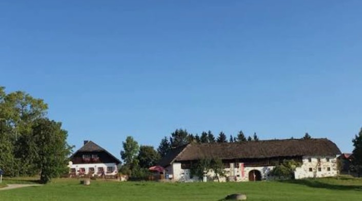 Stüberl und Freilichtmuseum Pelmberg 